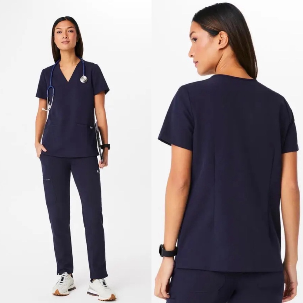 FIGS Casma Three-Pocket Scrub Top Size XS